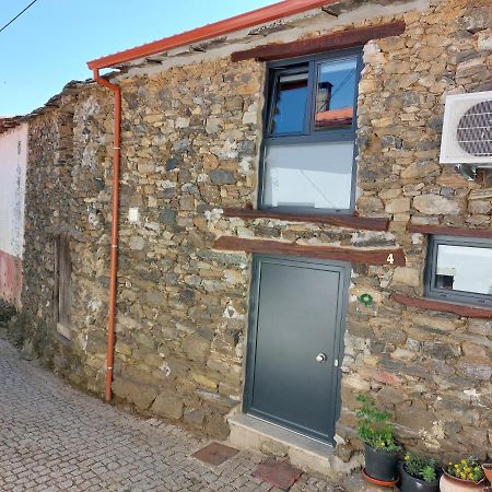 O Palheirinho - Turismo Rural - Bragança Casa de hóspedes Samil Exterior foto