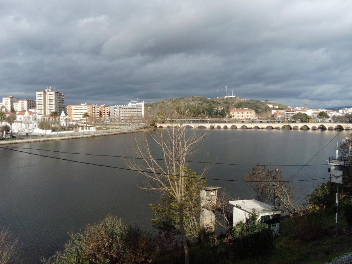 O Palheirinho - Turismo Rural - Bragança Casa de hóspedes Samil Exterior foto