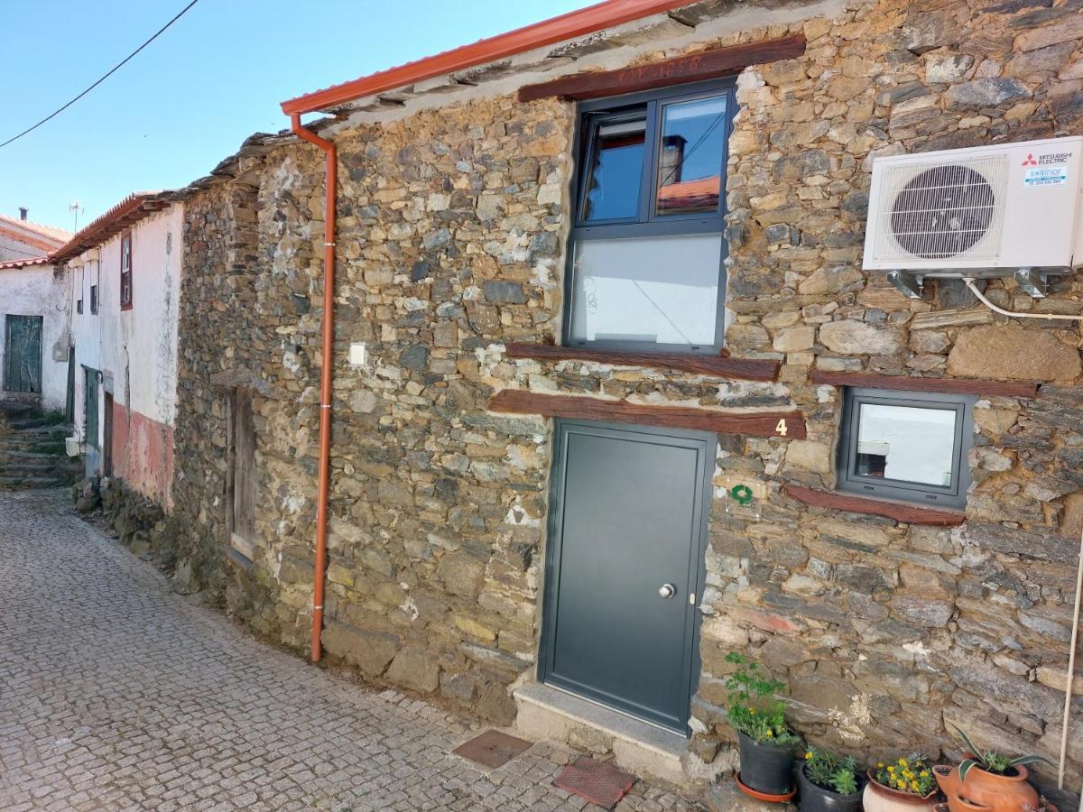 O Palheirinho - Turismo Rural - Bragança Casa de hóspedes Samil Exterior foto