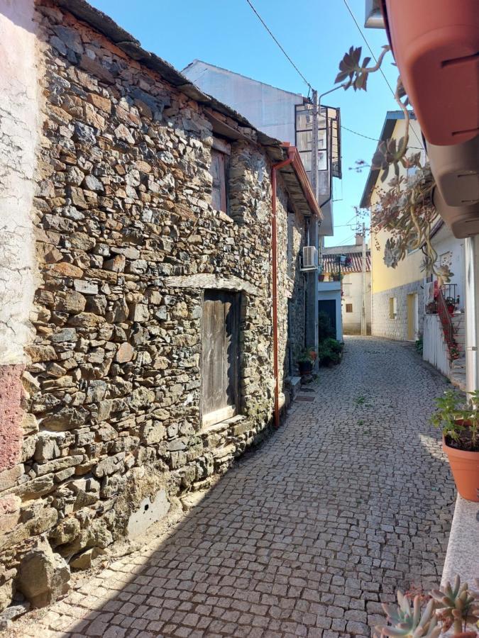 O Palheirinho - Turismo Rural - Bragança Casa de hóspedes Samil Exterior foto