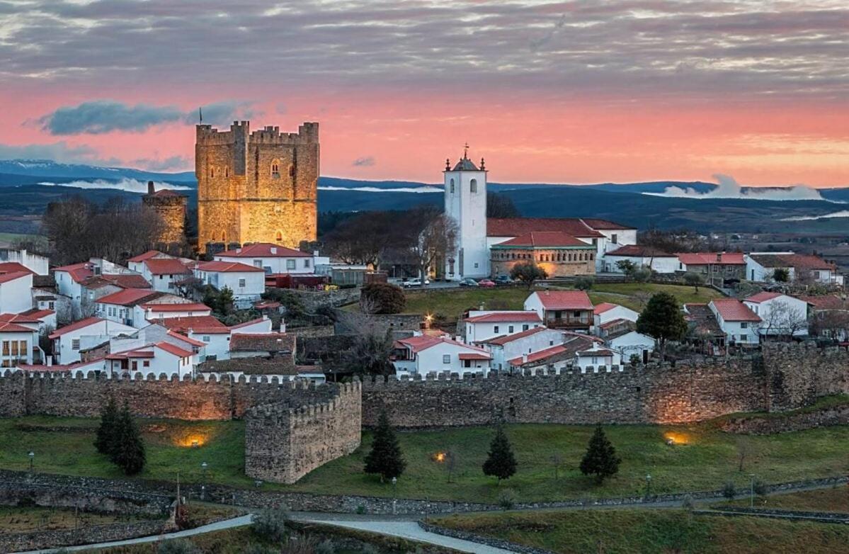 O Palheirinho - Turismo Rural - Bragança Casa de hóspedes Samil Exterior foto